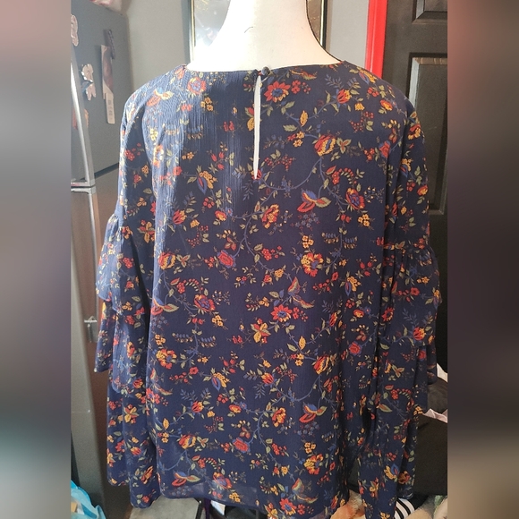 Floral Ruffle Bell-Sleeve Blouse - Navy Floral - Picture 14 of 16